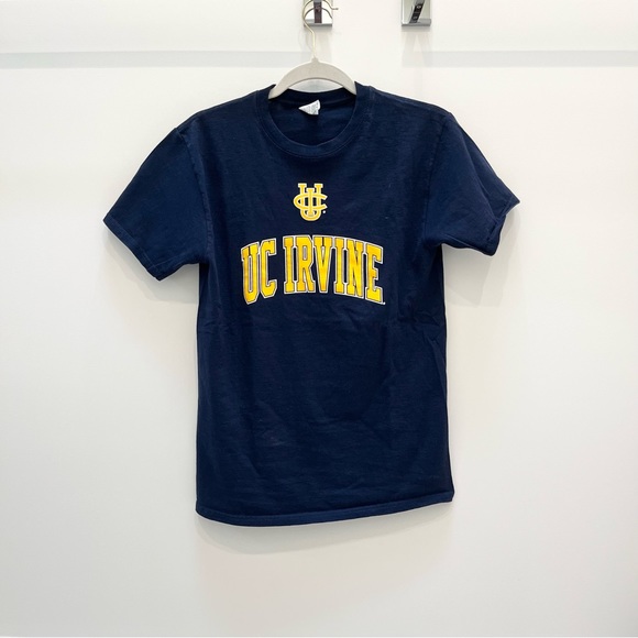 UCI College Tee - Picture 1 of 2